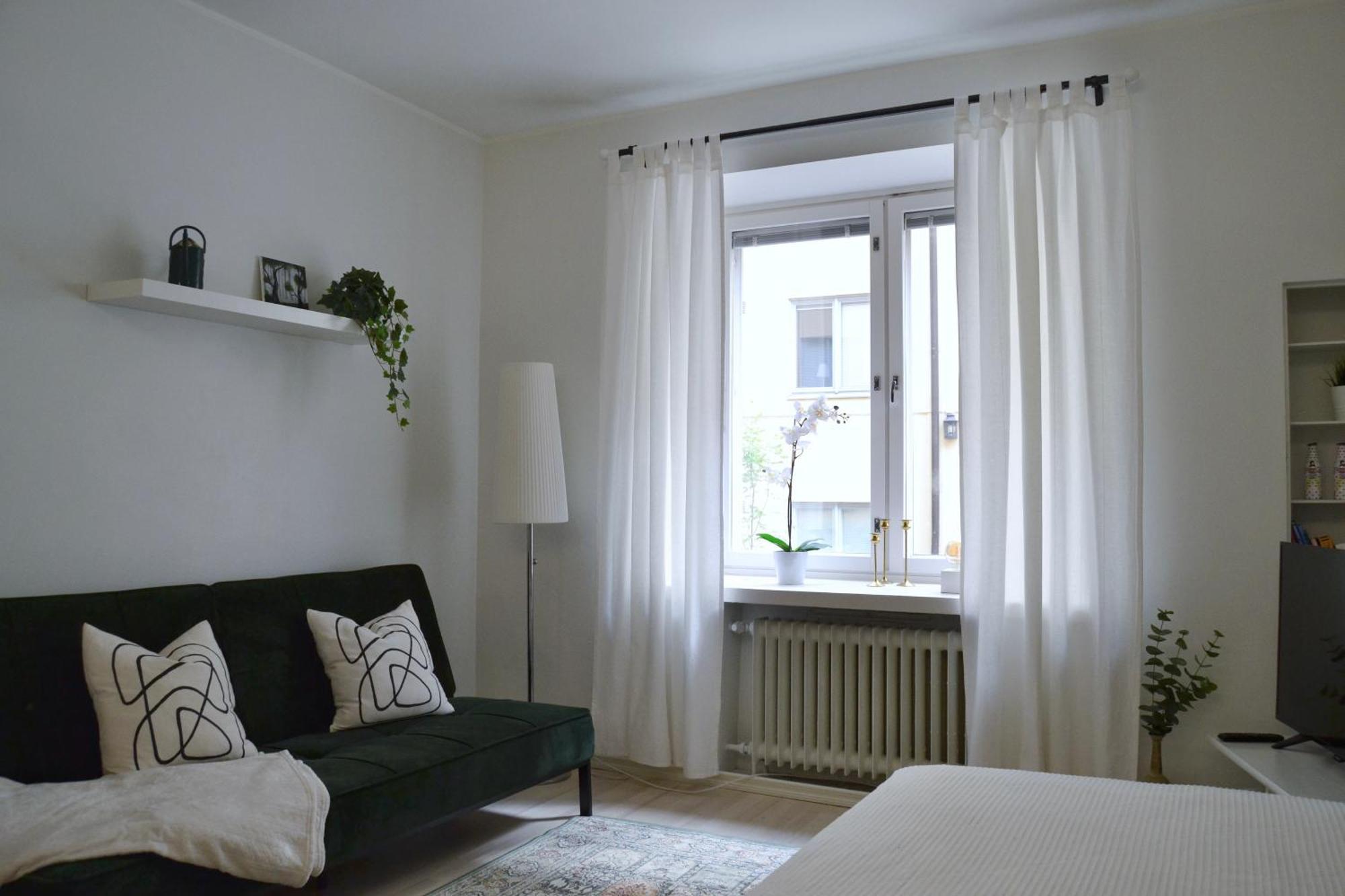 Modern And Bright With Location Apartment *